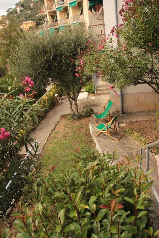 Sea View Apartment With Private Garden Камогли Екстериор снимка