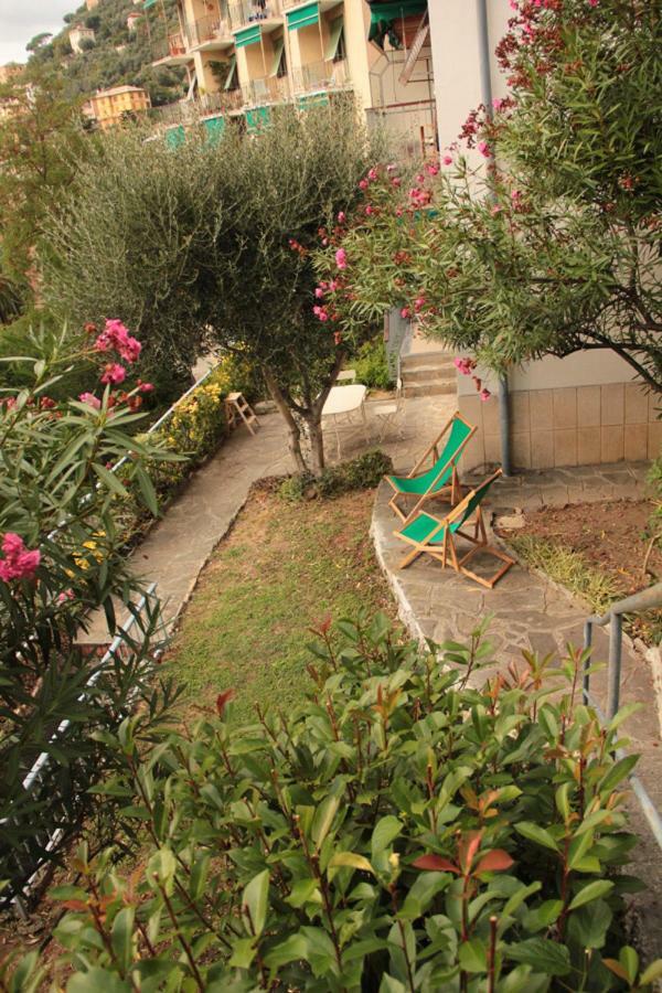 Sea View Apartment With Private Garden Камогли Екстериор снимка